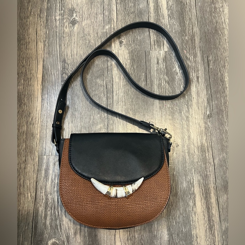 Stella & Dot Chelsea Boho Faux Leather Crossbody Bag Marbled Detail Dome Mini